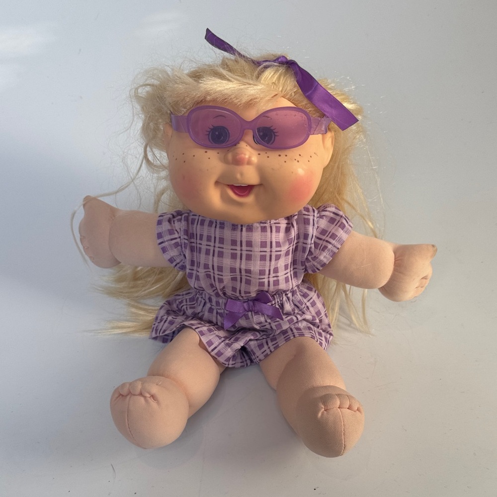 Cabbage Patch Kids Doll with Blonde Hair and Green Eyes w/Freckles